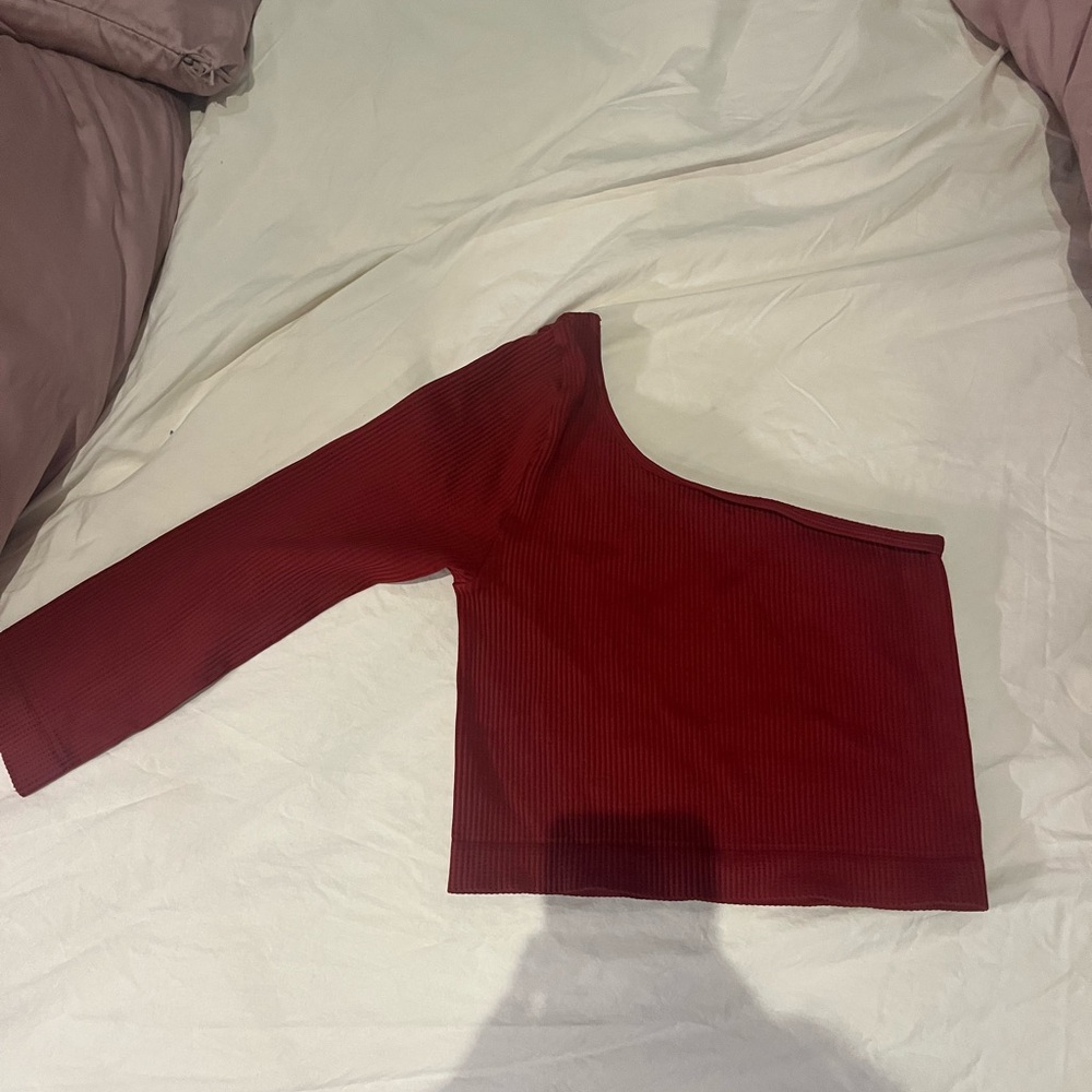 Nikibiki Crimson Ribbed Top